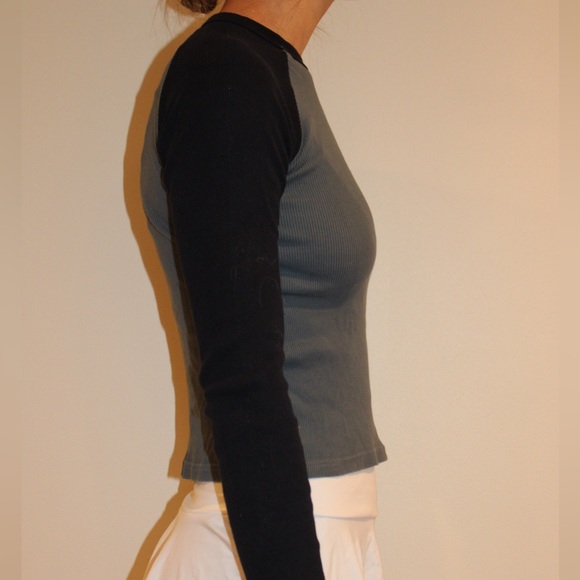 Brandy Melville baseball long sleeve tee - Picture 2 of 4